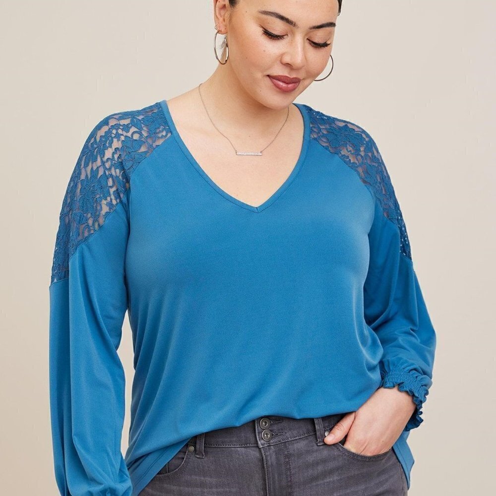Torrid - Studio Knit Lace Shoulder Top in Midnight Blue